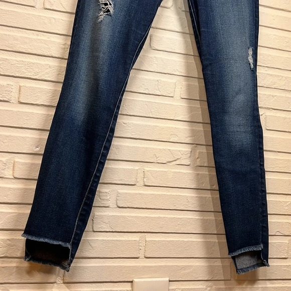 7 For All Mankind Dark Wash The Ankle Skinny Raw Hem Jeans, Women’s Size 26 - Picture 6 of 8